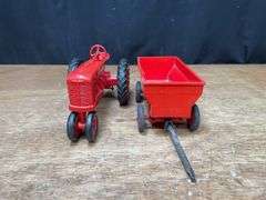 (2) 1/16 Farmall M + Wagon Product Miniature