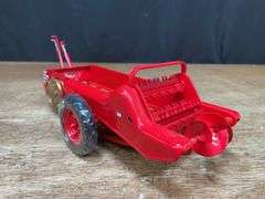 1/16 McCormick Spreader Precision Ertl