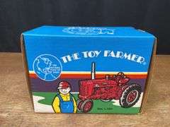 1/16 Farmall Super M-TA 1991 NFTS NIB Ertl