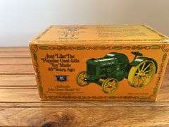 1/16 John Deere D NIB Ertl