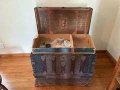Vintage Trunk
