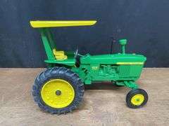 1/16 John Deere 4010 1993 NFTS NIB Ertl