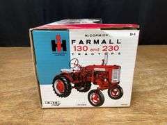1/16 Farmall 130 +230 50th Anniversary Set NIB Ertl