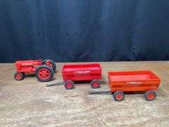 (3) 1/16 Farmall M + Wagons Product Miniature