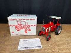 1/16 IH 1468 1995 Lafayette NIB Ertl