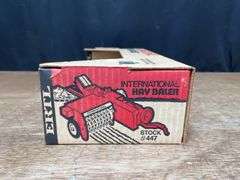 1/16 IH Baler NIB Ertl