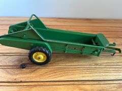 1/16 John Deere Spreader Eska