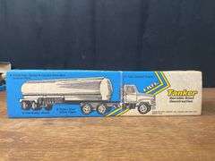 (2) Shell Tanker + Scramin' Hawk Semis NIB Ertl