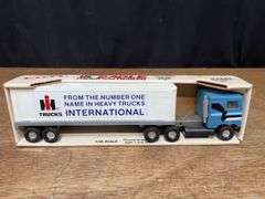 1/48 IH Semi Eagle NIB Ertl