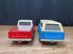 (2) 1/16 IH Scout Trucks Ertl
