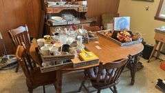Dining Table and 6 Chairs