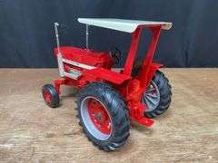 1/16 IH 1468 1995 Lafayette NIB Ertl