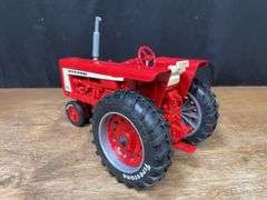 1/16 Farmall 706 Firestone NIB Ertl