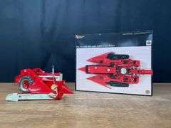 1/16 Farmall 560 w/Picker Precision Ertl