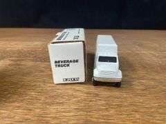 (4) 1/64 Beverage Trucks NIB Ertl