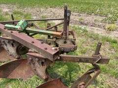 John Deere 145 Plow