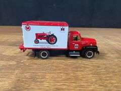 (2) 1/34 International Trucks 1st Gear