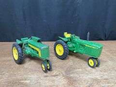 (2) 1/16 John Deere 630 + 3020 Ertl
