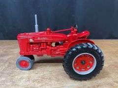 1/16 Farmall Super M-TA 1991 NFTS NIB Ertl