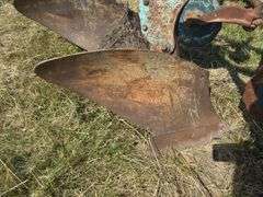 John Deere 3-14" Plow