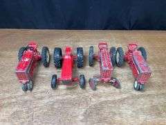 (4) 1/16 IH Tractors Ertl