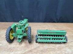 (2) 1/16 John Deere 3020 + Grain Drill