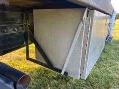 International Semi with Flatbed