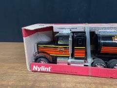 Harley-Davidson Tanker Semi NIB NyLint