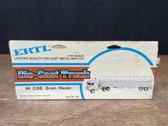 1/64 IH Grain Semi NIB Ertl