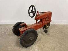 Farmall H Mid Size Pedal Tractor Eska