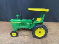 1/16 John Deere 4010 1993 NFTS NIB Ertl