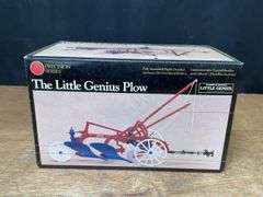 1/16 McCormick-Deering Little Genius Plow Precision NIB Ertl