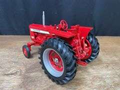 1/16 Farmall 756 1994 Ontario NIB SM