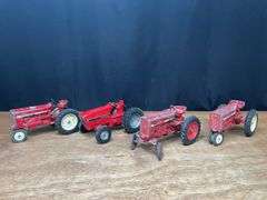 (4) 1/16 IH Tractors Ertl