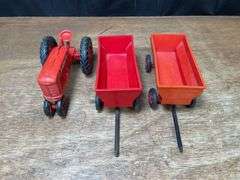(3) 1/16 Farmall M + Wagons Product Miniature