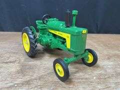 1/16 John Deere 630 LP 1988 NFTS NIB Ertl