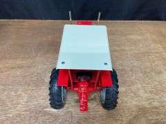 1/16 IH 1468 1995 Lafayette NIB Ertl