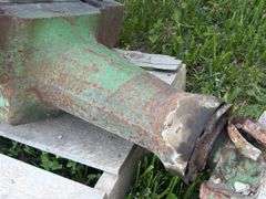 John Deere Model G Front Pedestal