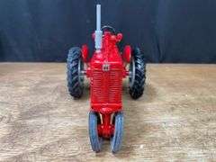 1/16 Farmall Super M-TA 1991 NFTS NIB Ertl