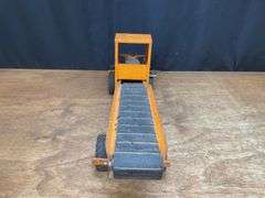 Adams Traveloader NyLint