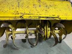 1967 John Deere 112 Hydraulic Lift