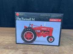 1/16 Farmall M Precision Ertl