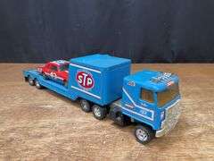 STP Richard Petty Racing Team Semi Ertl