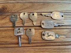 (8) John Deere Keys