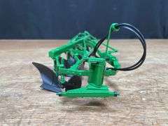 1/16 John Deere F145H Plow Precision Ertl