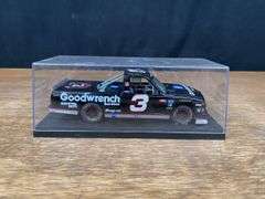 (5) 1/24 NASCAR
