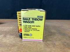 (2) 1/16 New Holland Baler + Bale Throw Wagon NIB Ertl