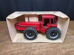 1/16 IH 6388 NIB Ertl