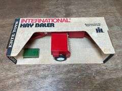 1/16 IH Baler NIB Ertl