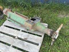 John Deere Model G Front Pedestal